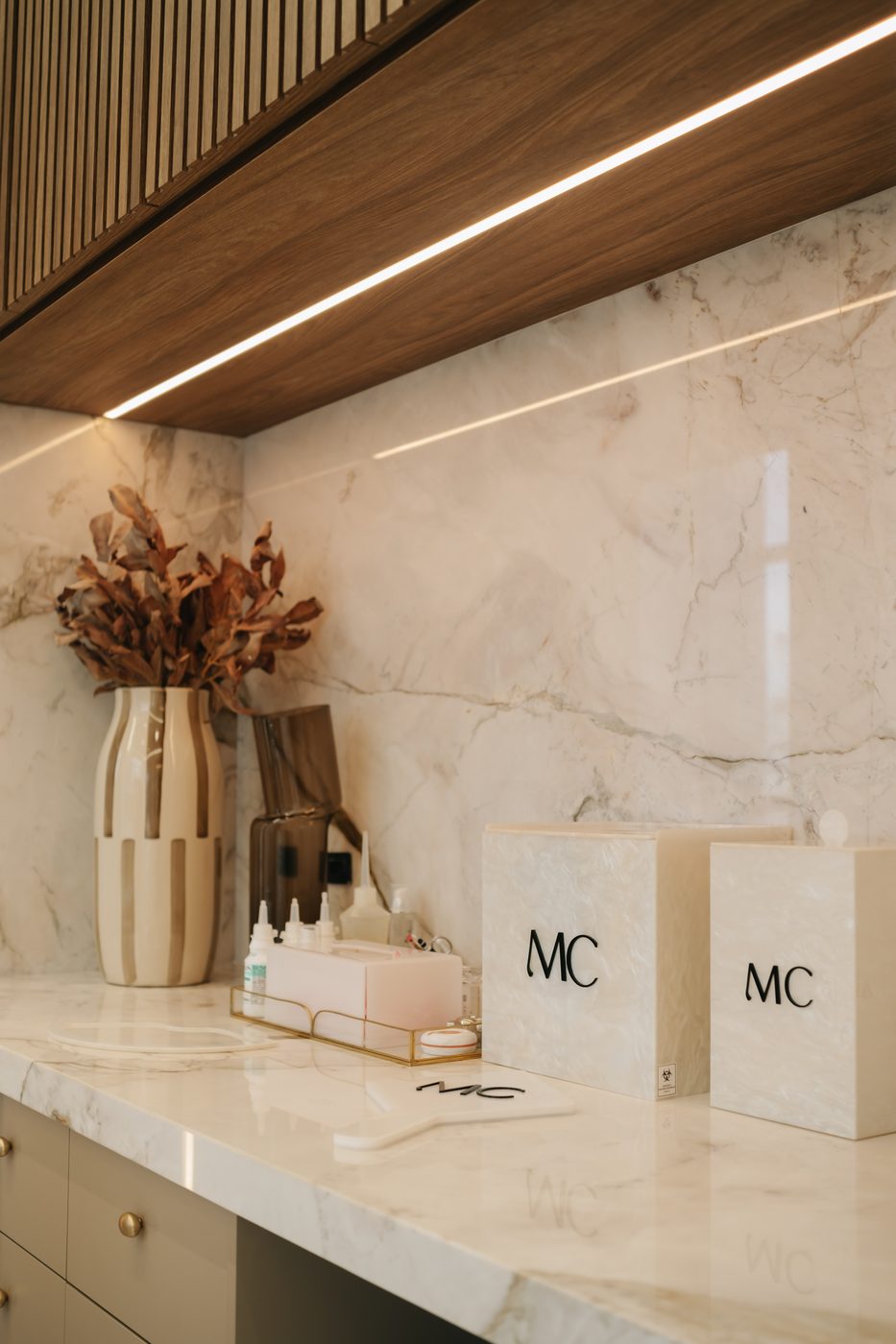 Sala de procedimentos da MC Clínica Dermatológica, na Praia Brava, em Itajaí
